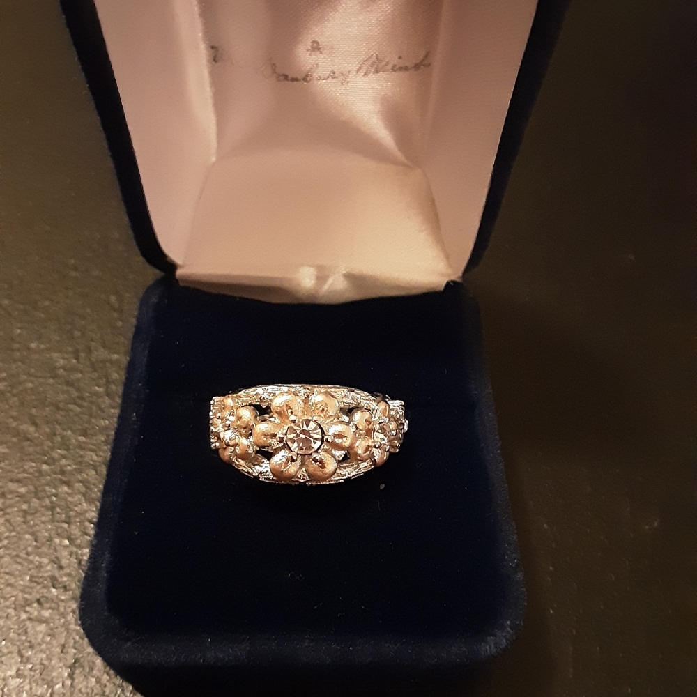 Dinner / Fashion Ring